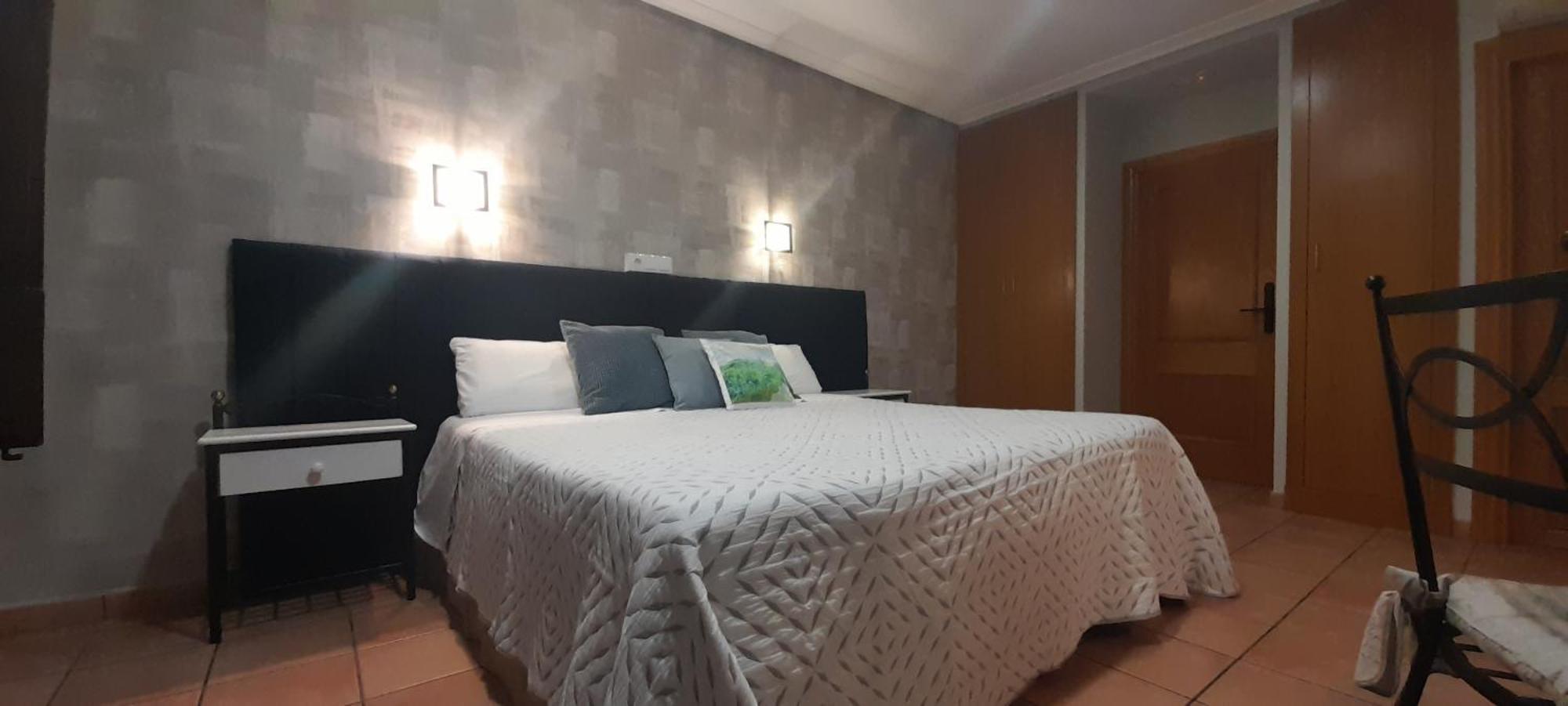 Hostal El Lechuguero Cascante Eksteriør billede